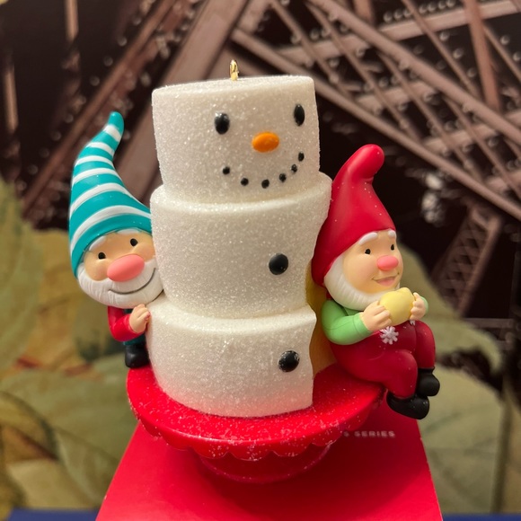 Hallmark Keepsake Ornaments Lot - Picture 16 of 16